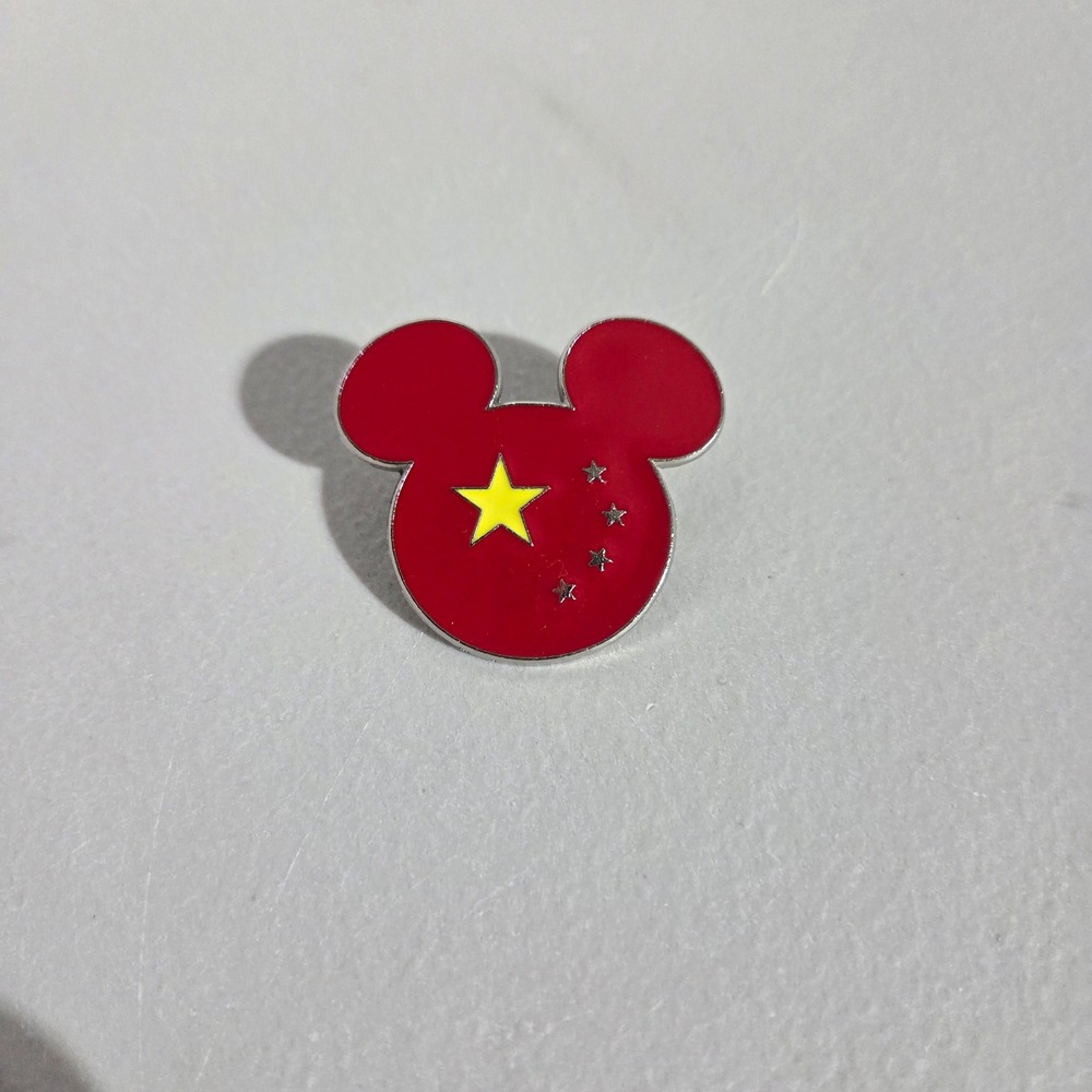 Disney Trading Pin Unisex OS Red Mickey Mouse China Flag Enamel Epcot World